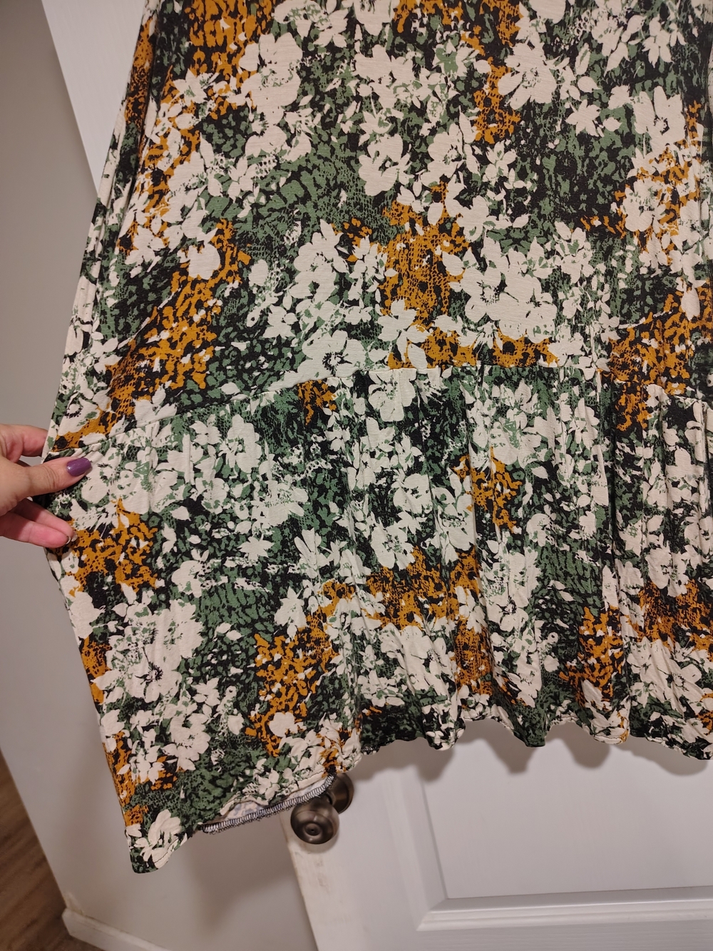Boho Floral V-Neck Long Sleeve Tunic Top — Green Multi - Picture 9 of 10
